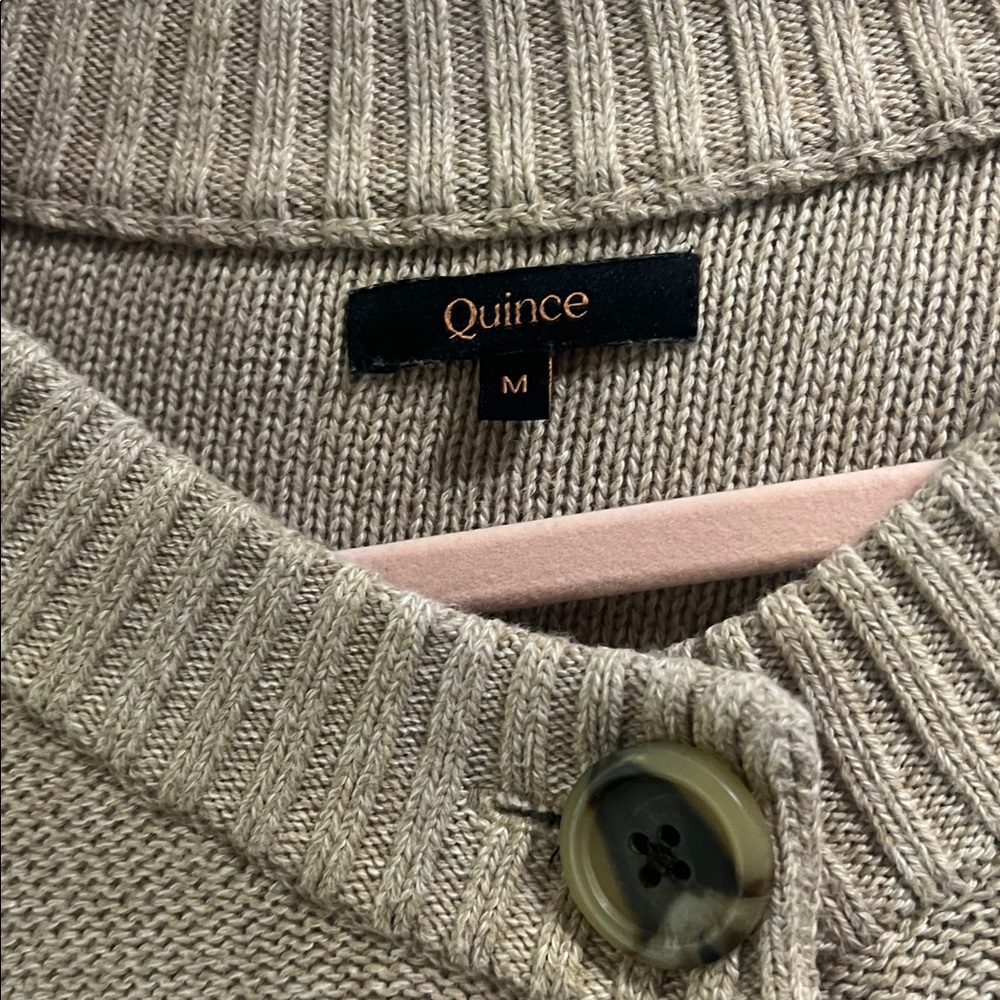 Quince sweater size medium - Picture 2 of 3